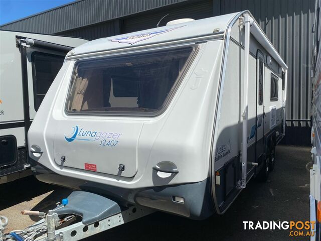 2016 JURGENS LUNAGAZER CARAVAN J2407