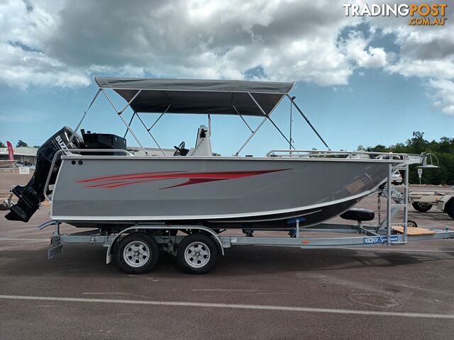 2024 Yellowfin 6200 Centre Console