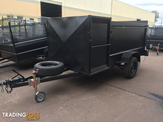 8Ã5 LAWN MOWER TRAILER 1400KG GVM WITH FRONT ENCLOSED BOX - photo 2 of 3