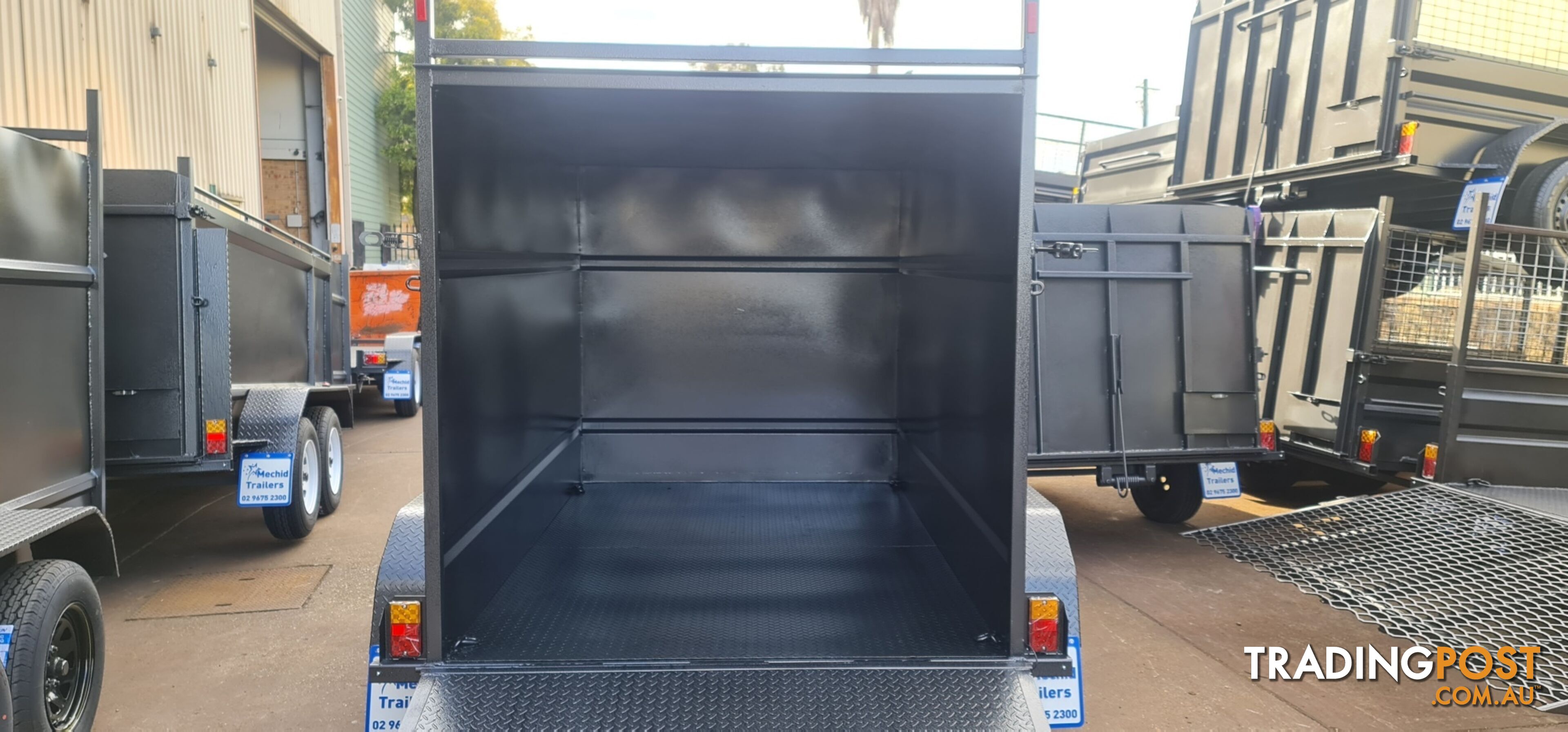 8Ã5 ENCLOSED TRAILER 2000KGS GVM WITH DROP DOWN RAMP