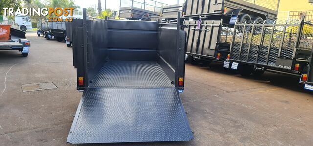 10Ã5 LAWN MOWER TRAILER 2000KG GVM WITH FRONT ENCLOSED BOX AND ONE SIDE BOX - photo 3 of 30