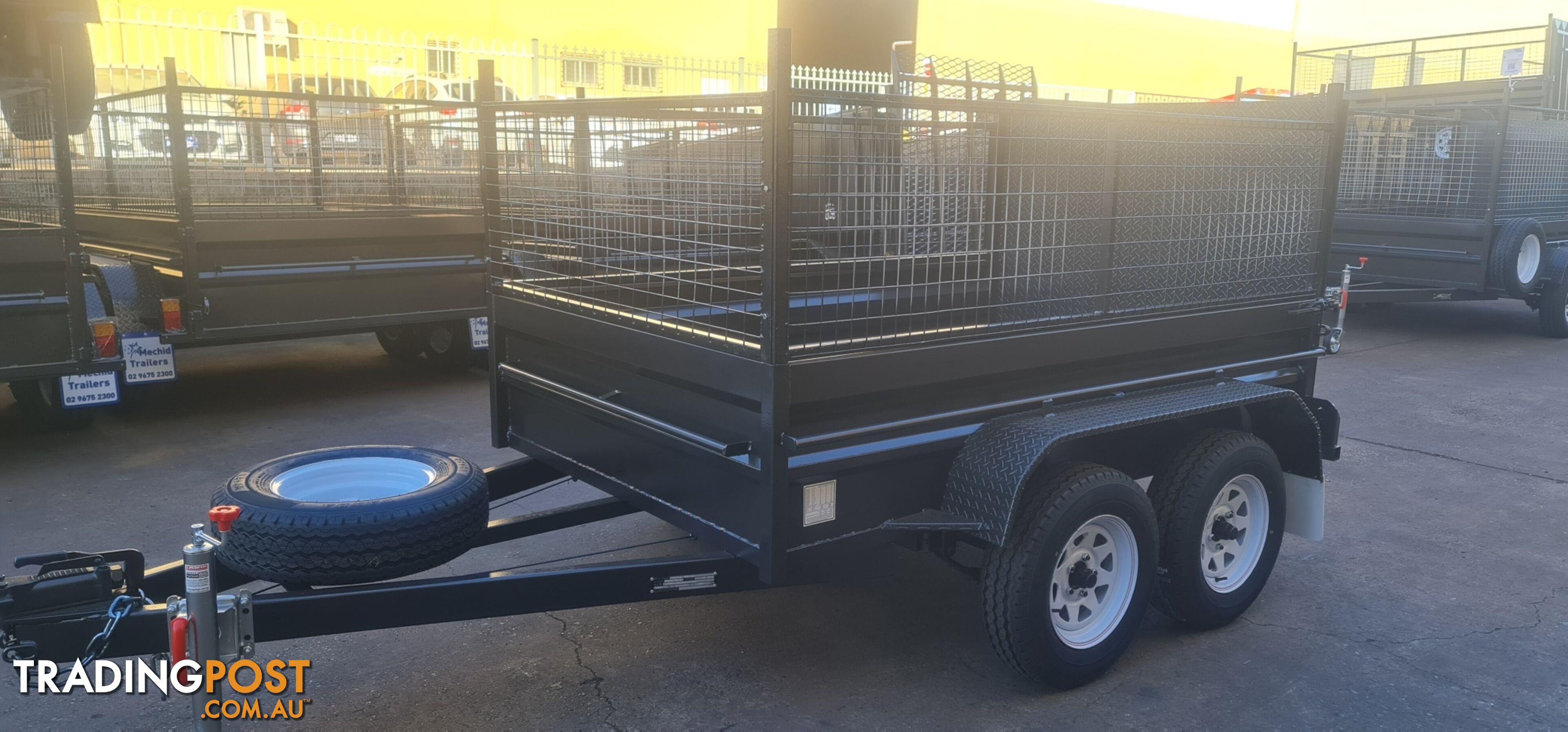 8Ã5 TANDEM BOX TRAILER HIGH SIDE RAMP WITH CAGE 600MM