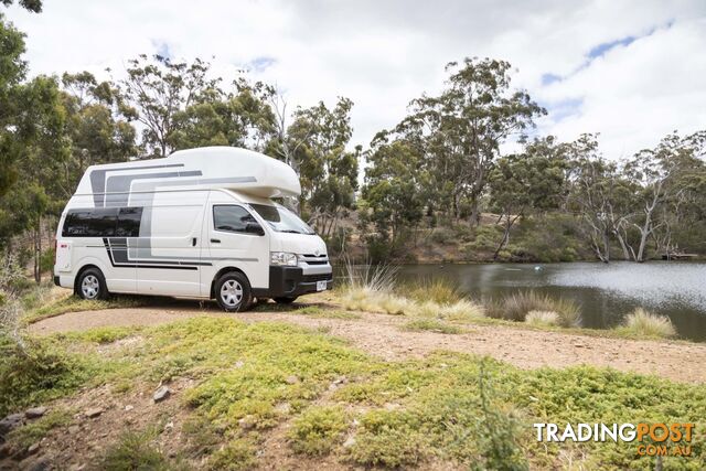 Navigator T555 - 4 Berth - photo 2 of 6