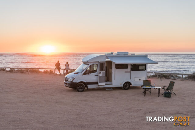 Discovery M660 - 4 Berth - photo 4 of 6