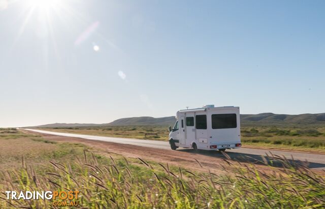 Discovery M660 - 4 Berth - photo 5 of 6