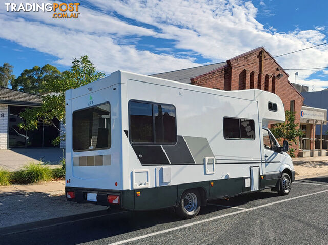 River M721 - 6 Berth - photo 2 of 6