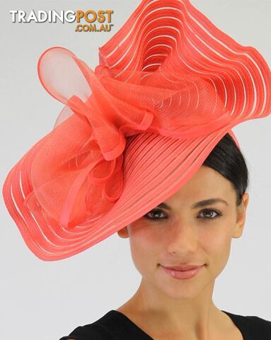 JENDI Melon Ruffled Side Plate Fascinator