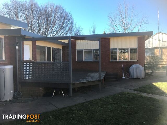 16 Alkira Way ORANGE NSW 2800