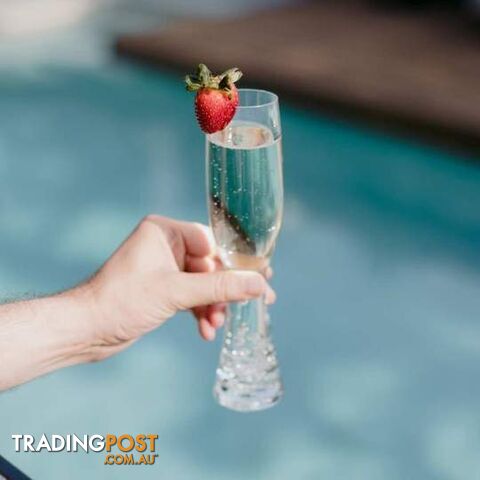 D-Still 180ml Polycarbonate Champagne Flute with Bubble Base, Set of 4 - photo 2 of 4