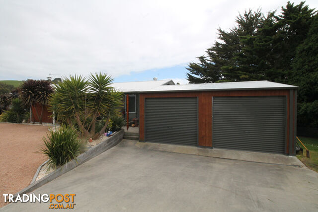 16 Gibbs St FOSTER VIC 3960