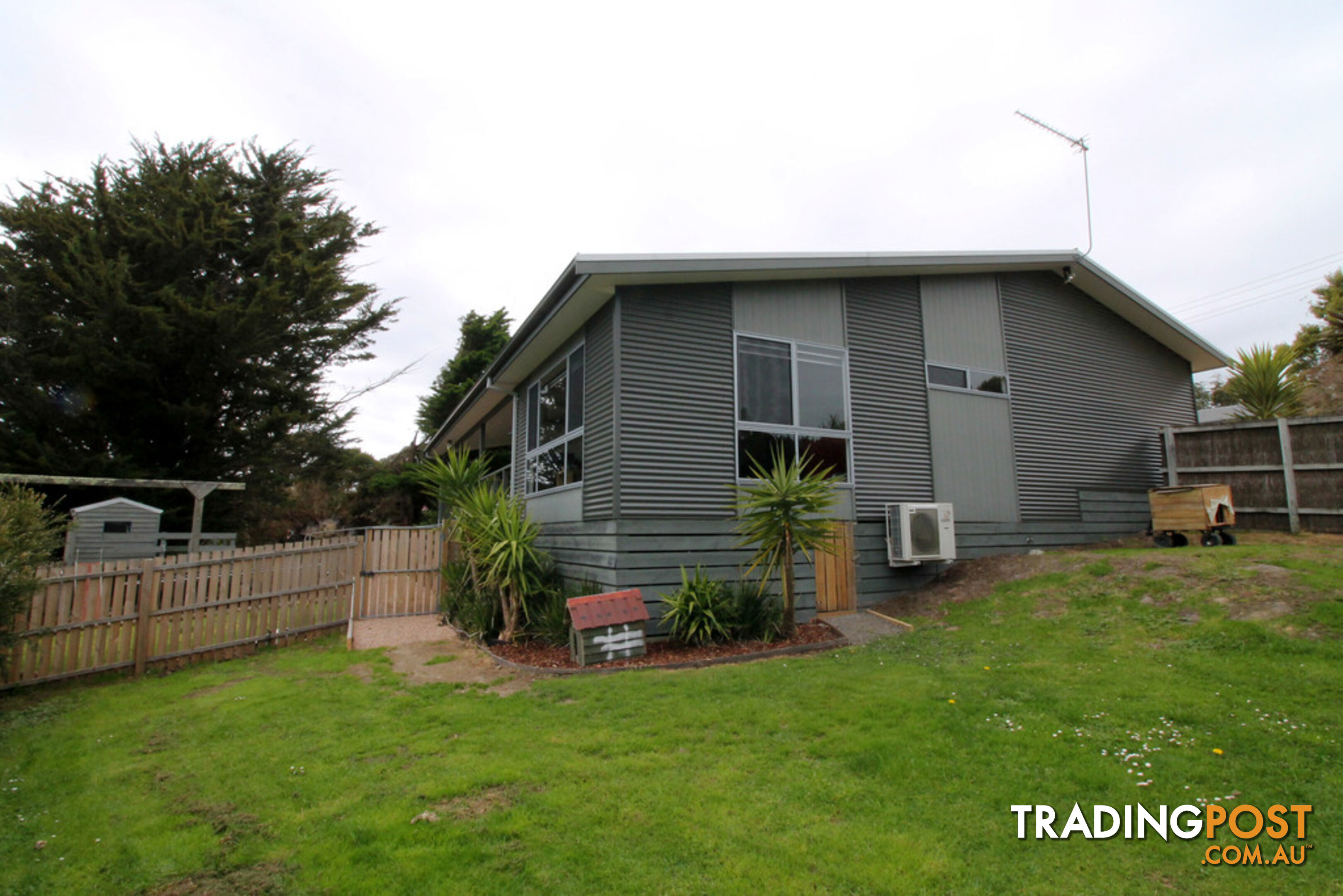 16 Gibbs St FOSTER VIC 3960