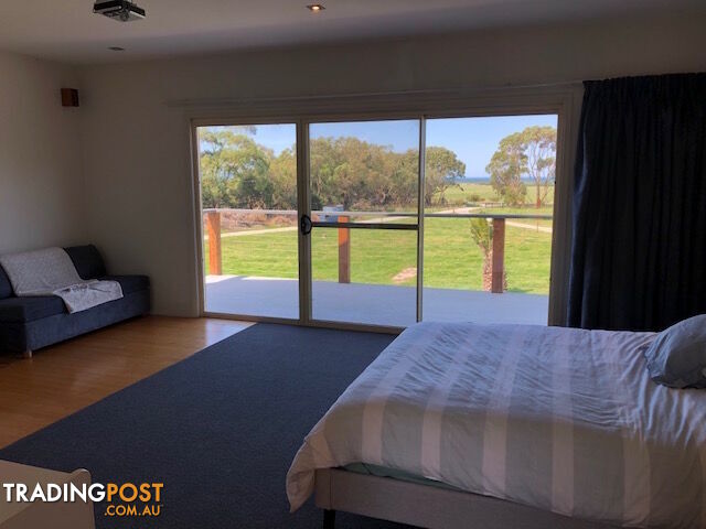 112 Fish Creek - Waratah Rd WARATAH BAY VIC 3959