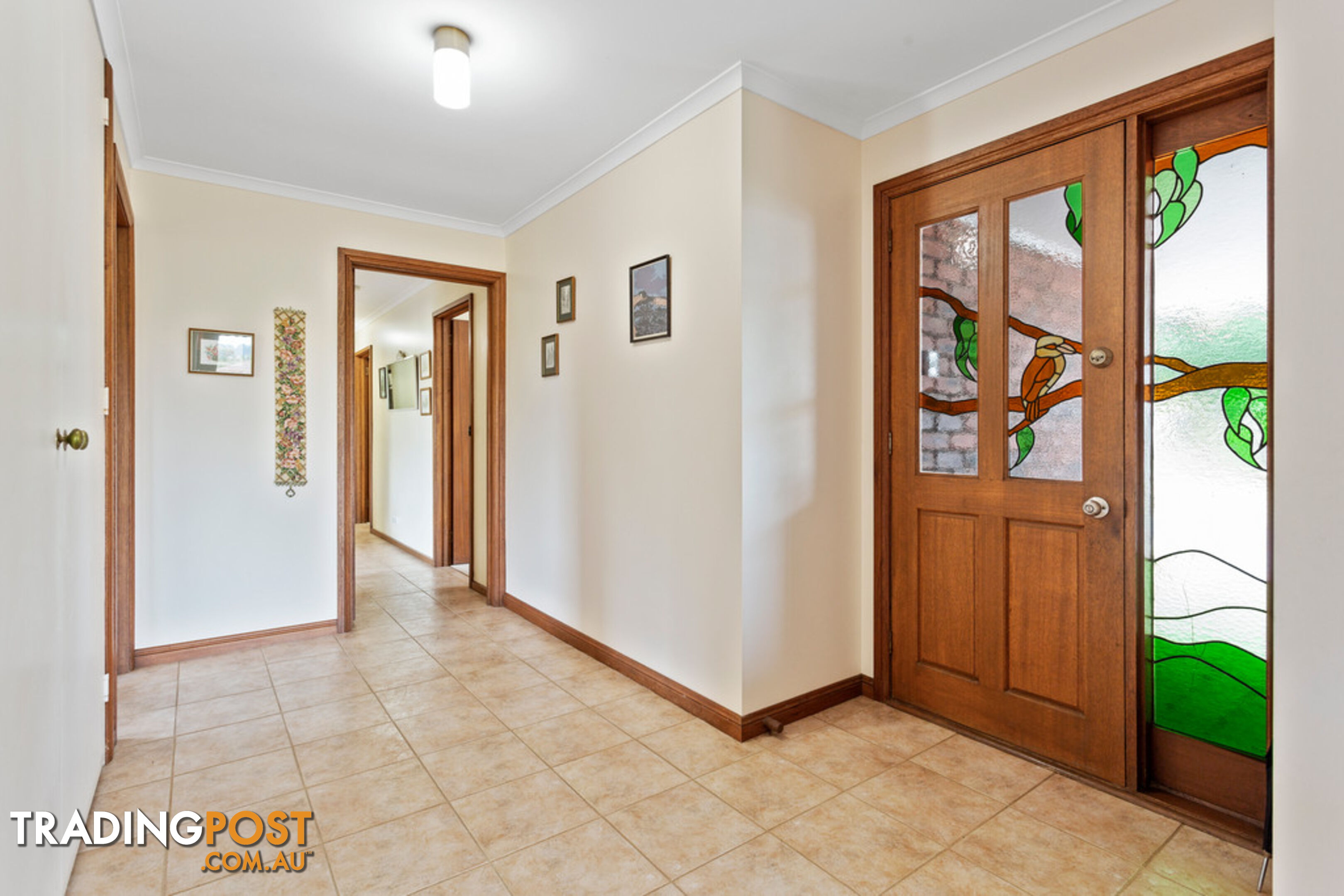 6 Pine Grove WARRAGUL VIC 3820