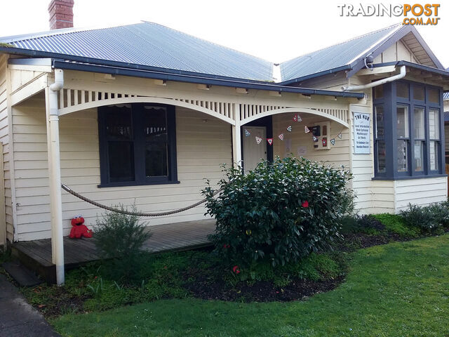 25-27 Falls Rd FISH CREEK VIC 3959