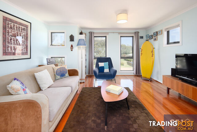 9 Ash Ave SANDY POINT VIC 3959