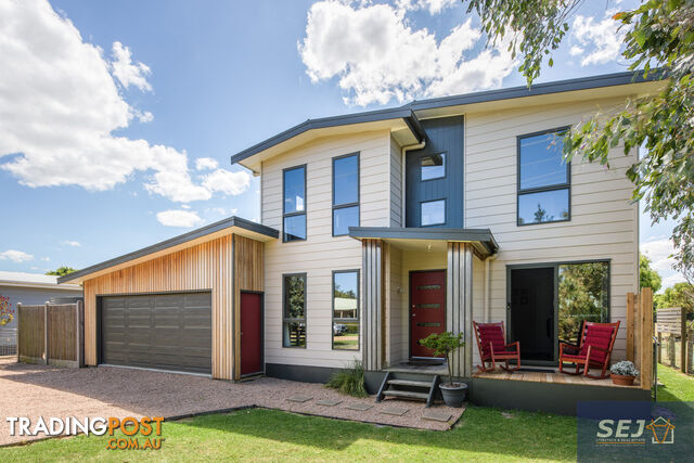 9 Ash Ave SANDY POINT VIC 3959