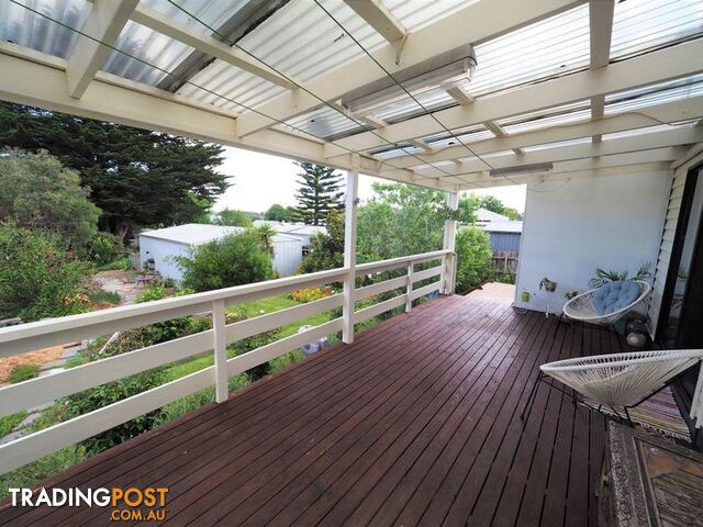 8 Welshpool Rd TOORA VIC 3962