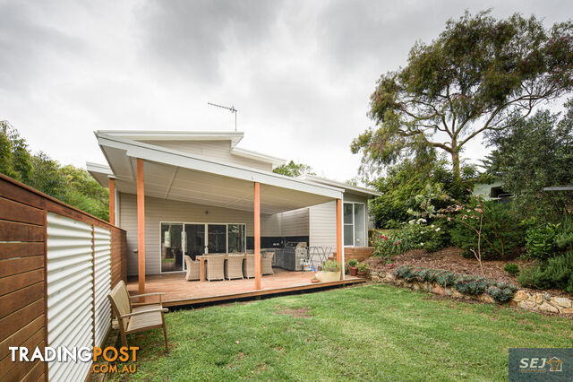 5 Tecoma Avenue SANDY POINT VIC 3959