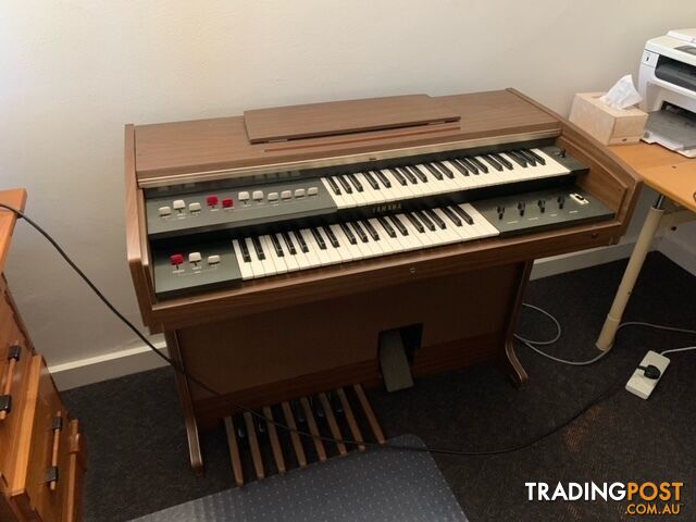 Yamaha Organ available in Weston ACT for free