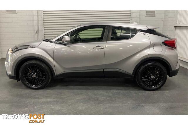 2017 TOYOTA C-HR 2WD NGX10R - photo 4 of 21