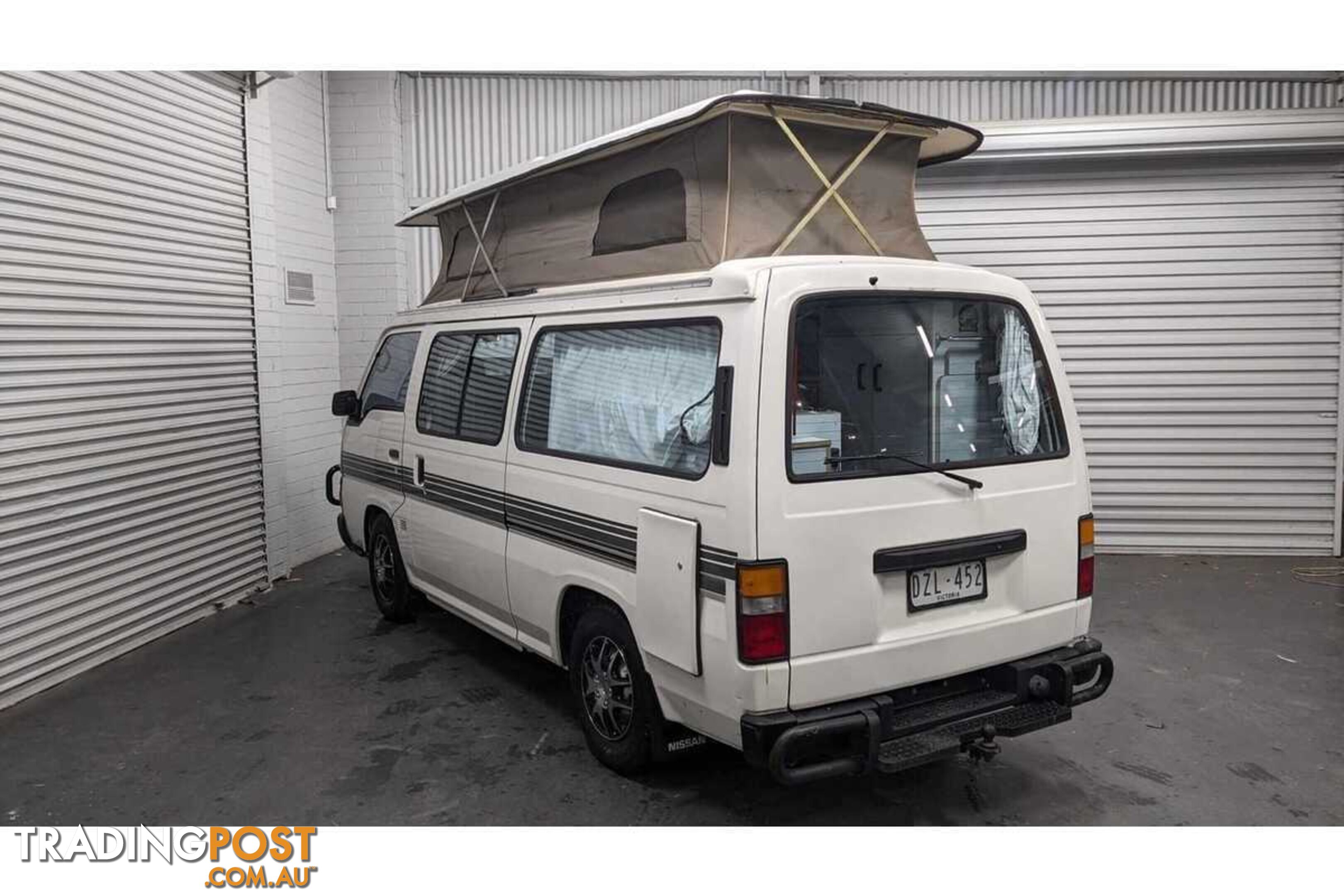 1988 NISSAN URVAN WINDOW  