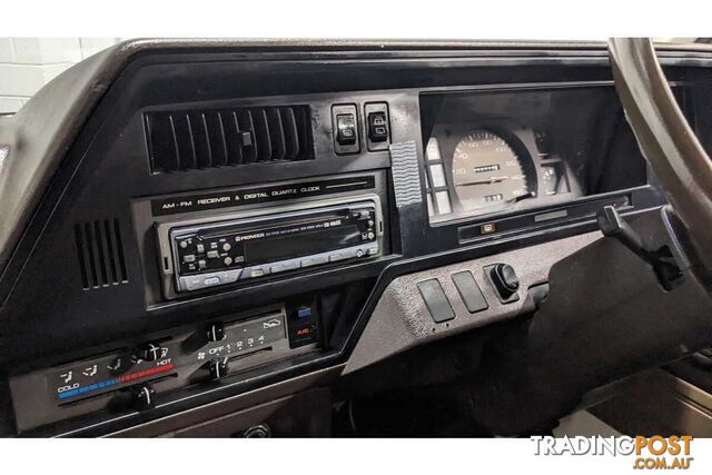 1988 NISSAN URVAN WINDOW  