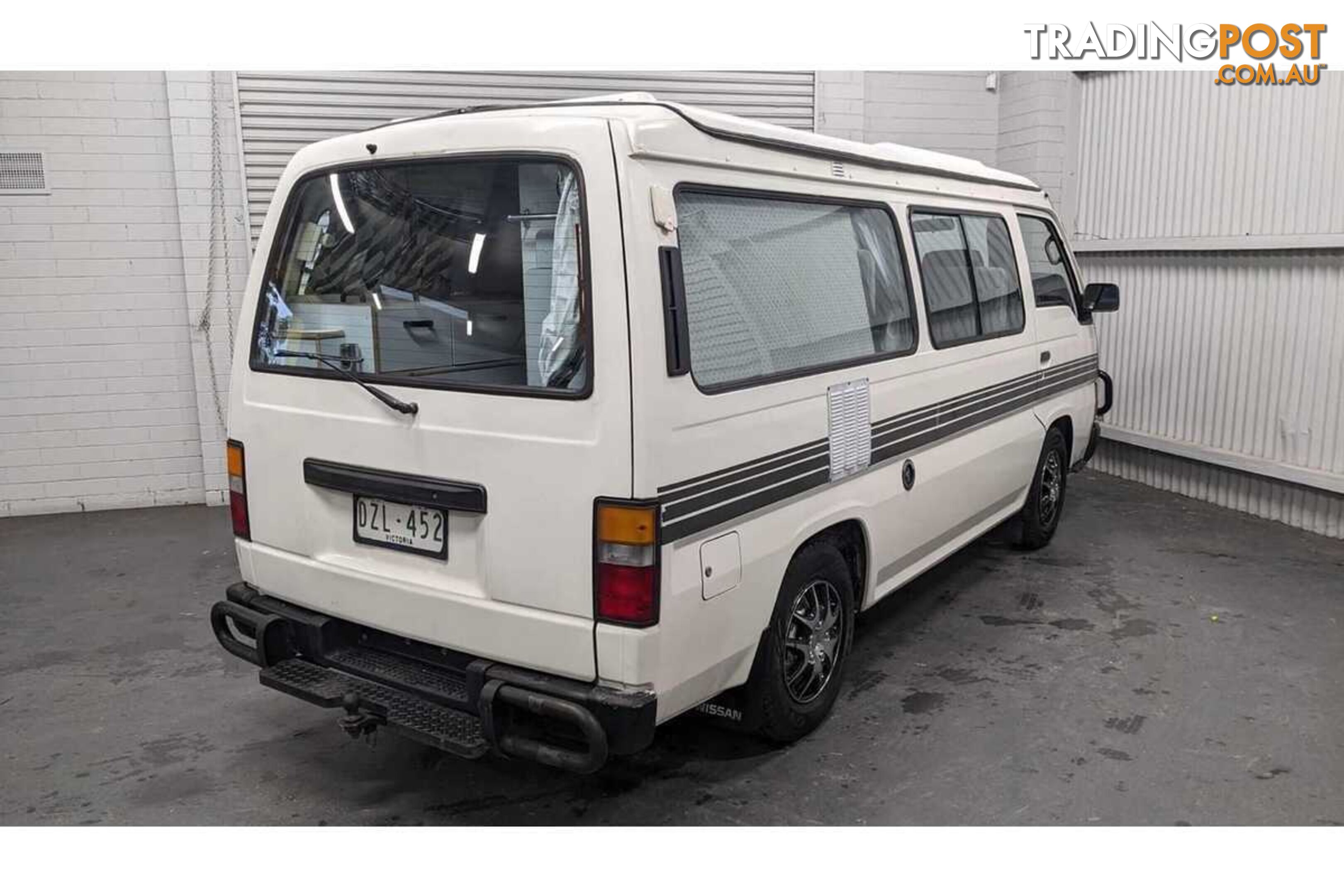 1988 NISSAN URVAN WINDOW  