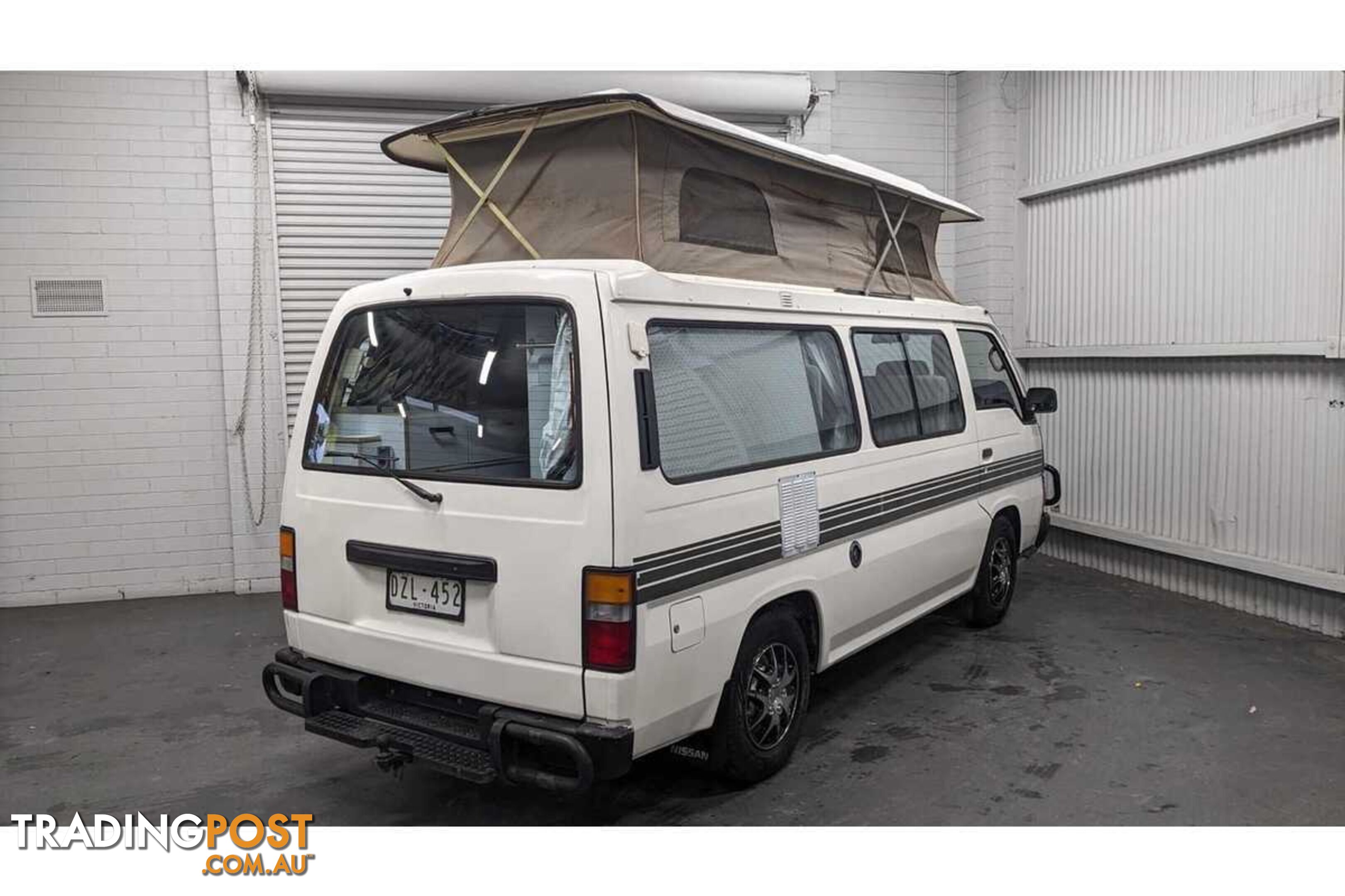 1988 NISSAN URVAN WINDOW  