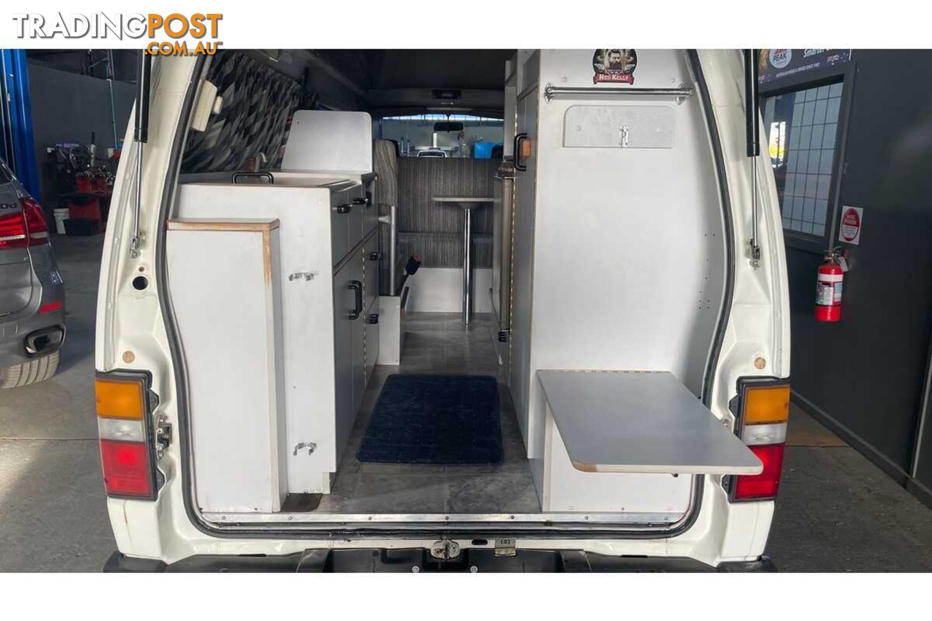 1988 NISSAN URVAN WINDOW  