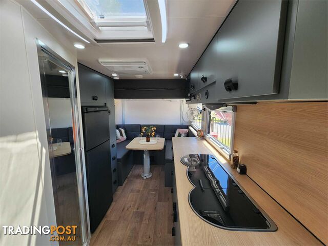 2022 Royal Flair Caravans 17'6 Razor XT Family Van With Electric Bed - photo 2 of 21