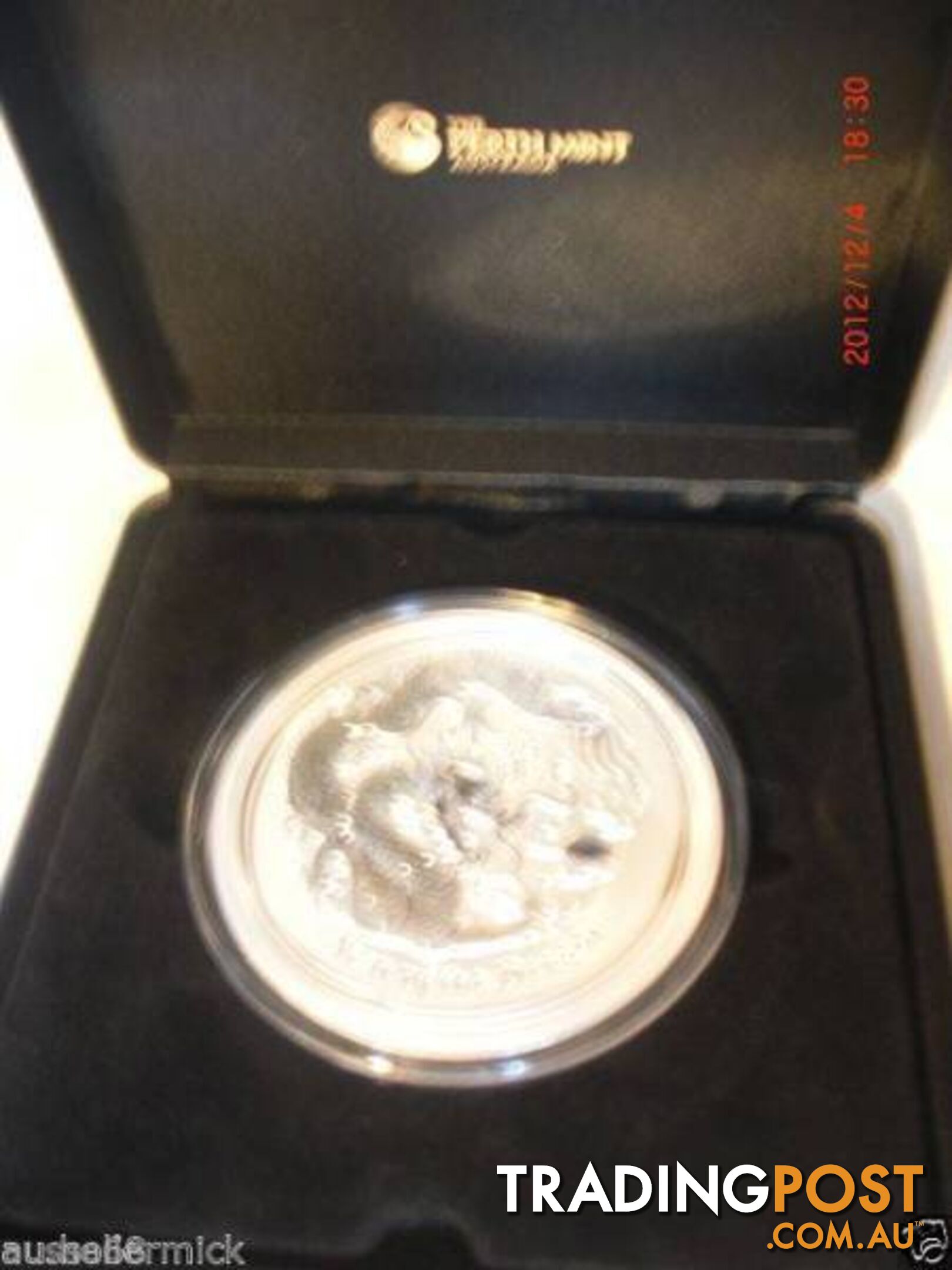 new Perth Mint display case - 1kg silver coin PICKUP clayton 316