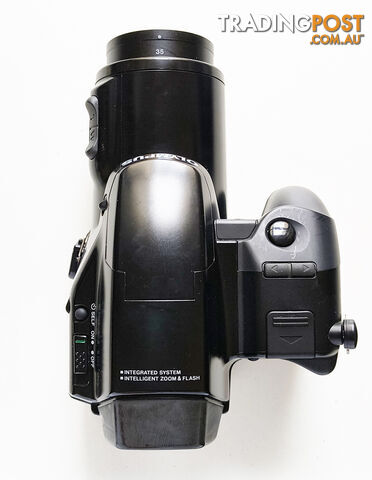 Vintage Olympus iS1000 35mm SLR with built in 35-135mm/4.5-5.6 AF Lens - photo 3 of 4