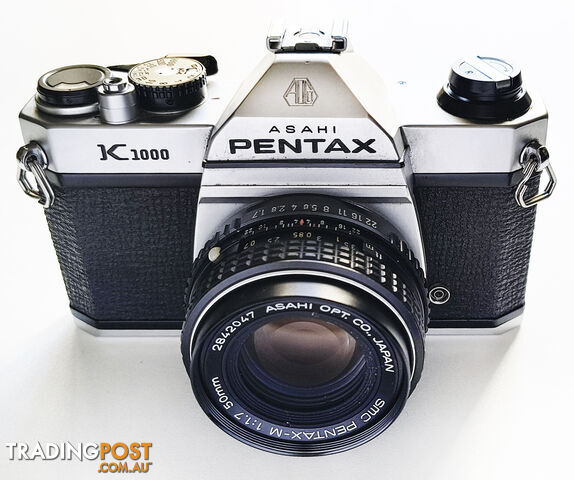 Vintage Pentax K1000 35mm SLR with SMC Pentax-M 50mm/1.7 Lens