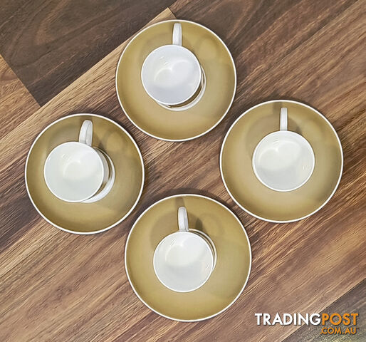 Susie Cooper by Wedgewood "Heraldry"  Old Gold Demi tasse Coffee Cups/Saucers x 4 - photo 2 of 3
