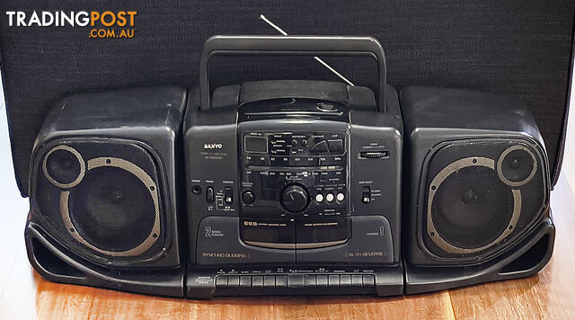 Vintage Sanyo M-966DSR Stereo Cassette Player - Boom Box - Massive