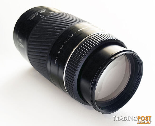 Minolta 75-300mm/f4.5-5.6 D AF Macro Zoom Lens