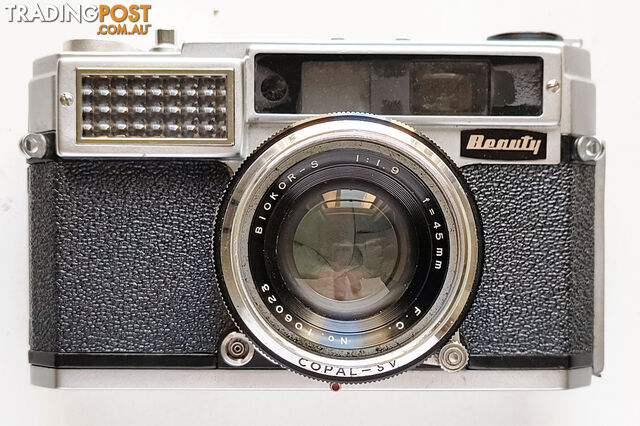 Vintage Beauty Lightomatic II 35mm Rangefinder Camera - photo 3 of 3