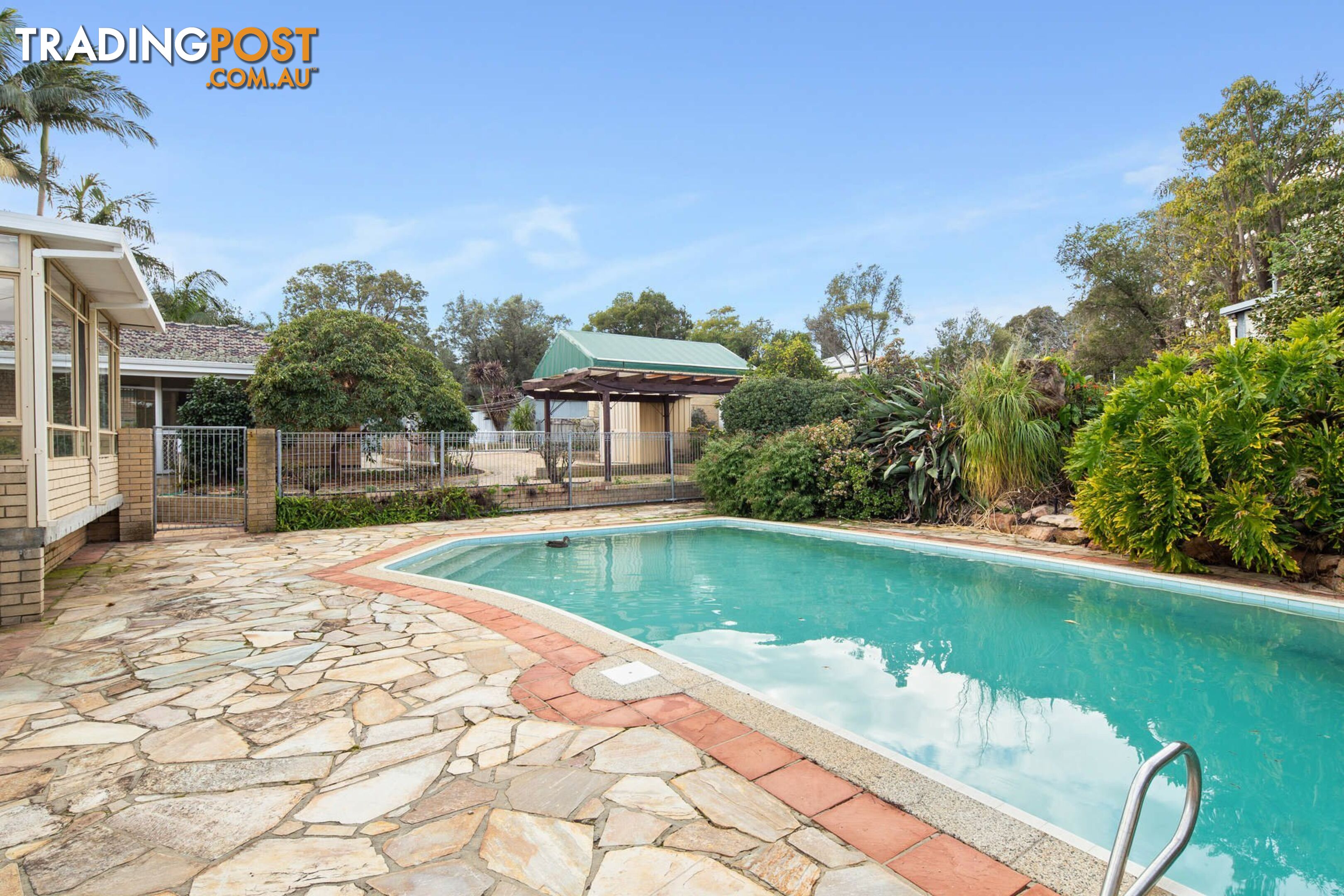 8 Avonia Road KALAMUNDA WA 6076