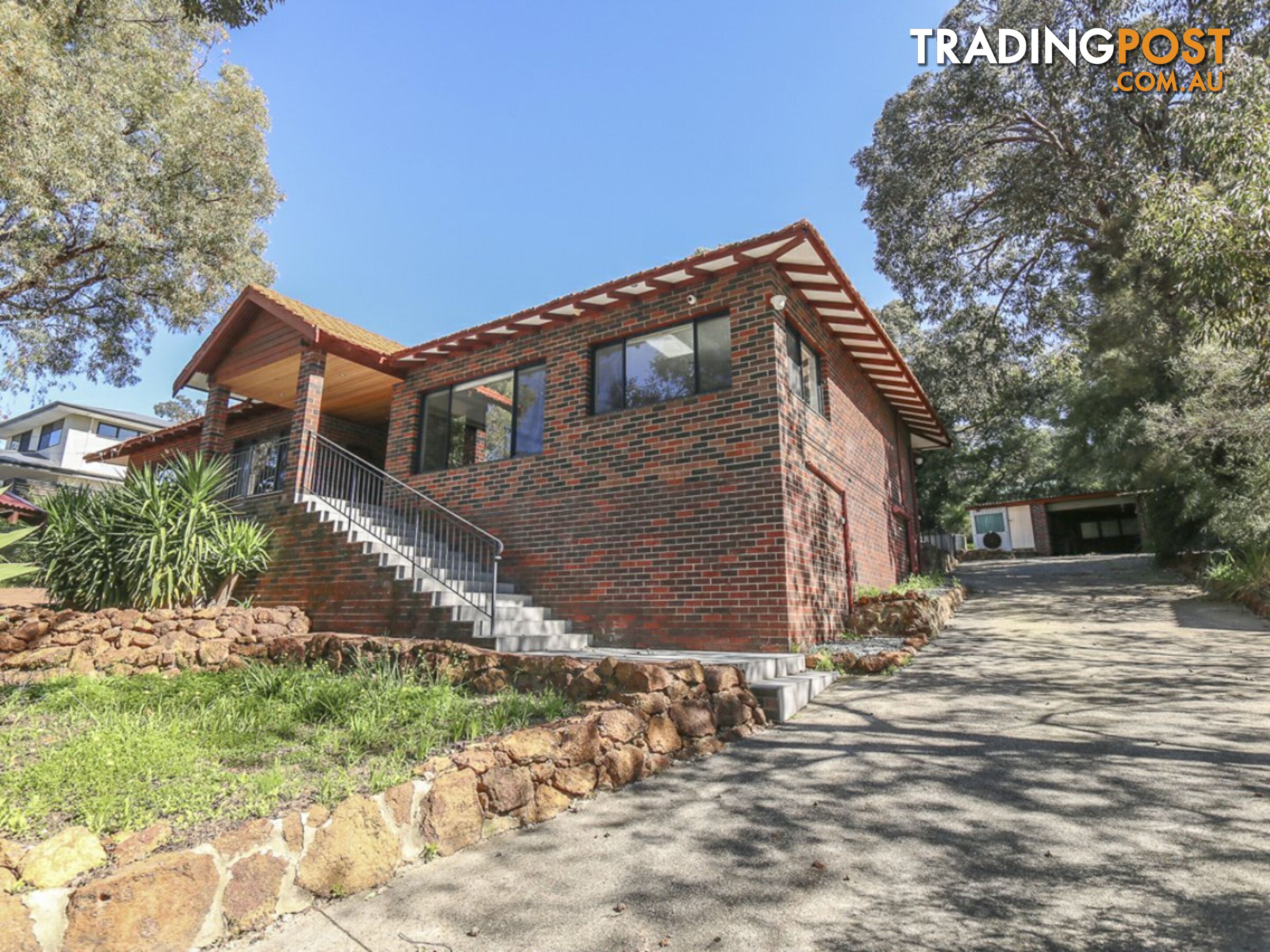 38 Valley Road KALAMUNDA WA 6076