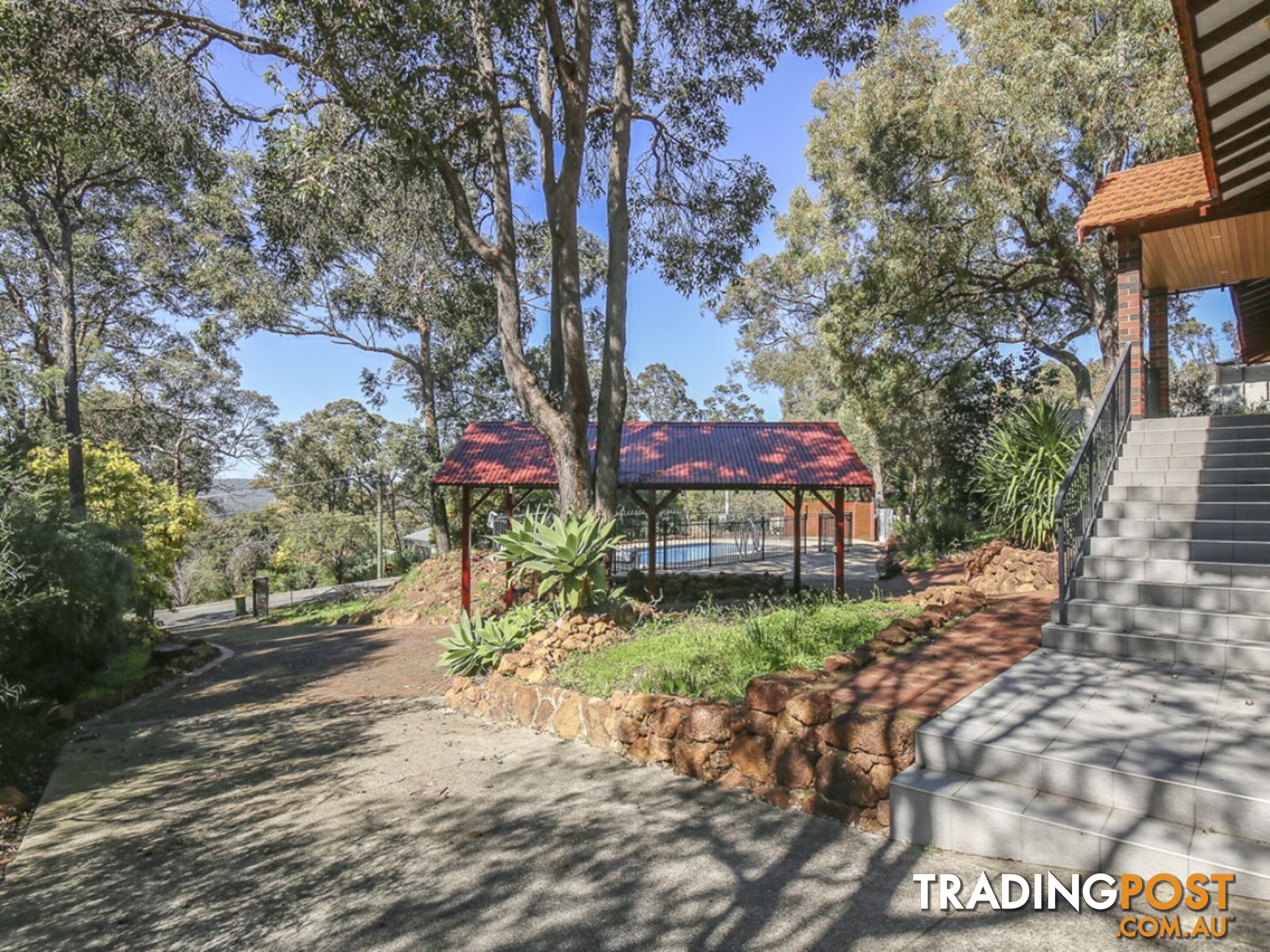 38 Valley Road KALAMUNDA WA 6076