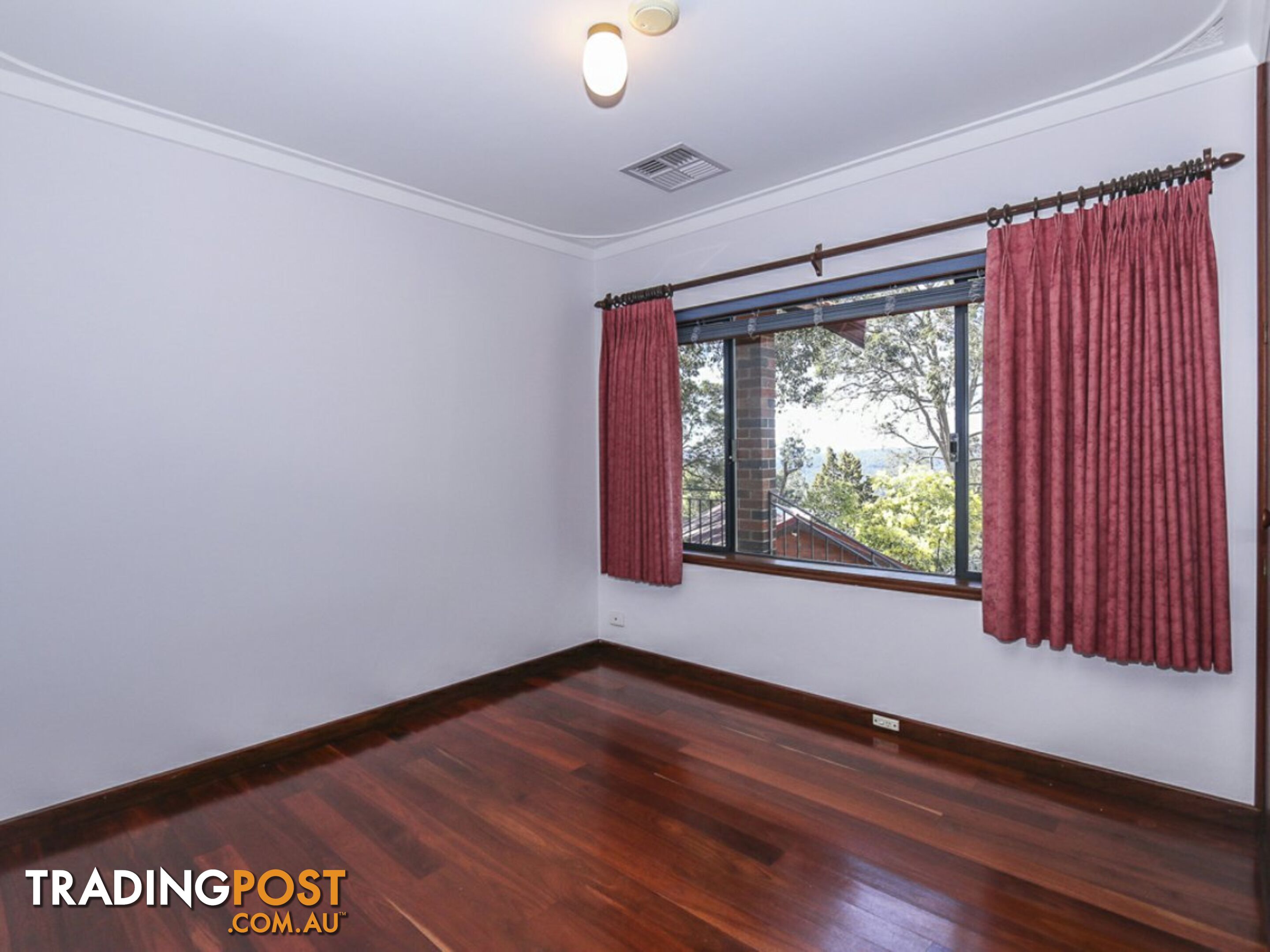 38 Valley Road KALAMUNDA WA 6076