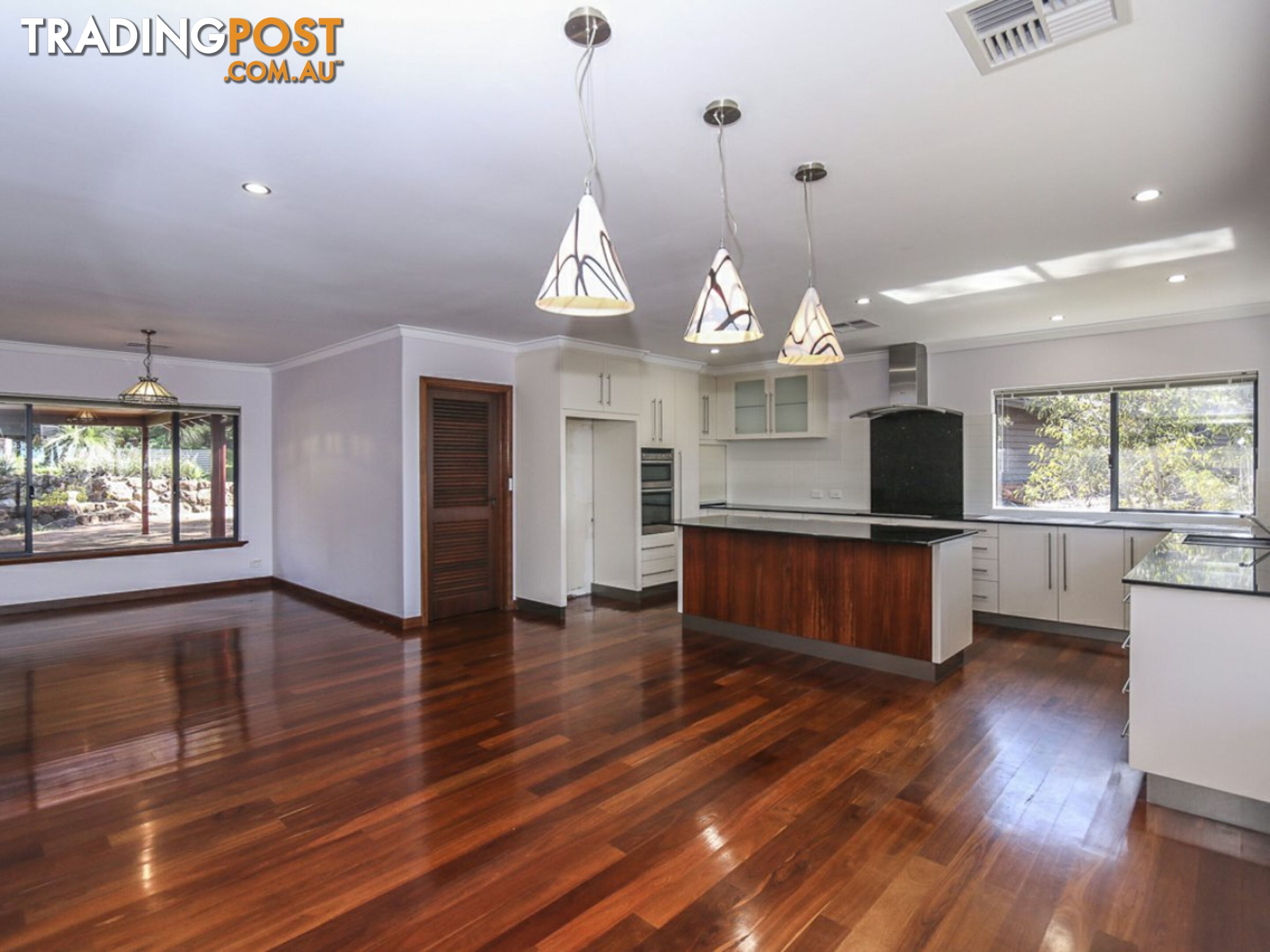 38 Valley Road KALAMUNDA WA 6076