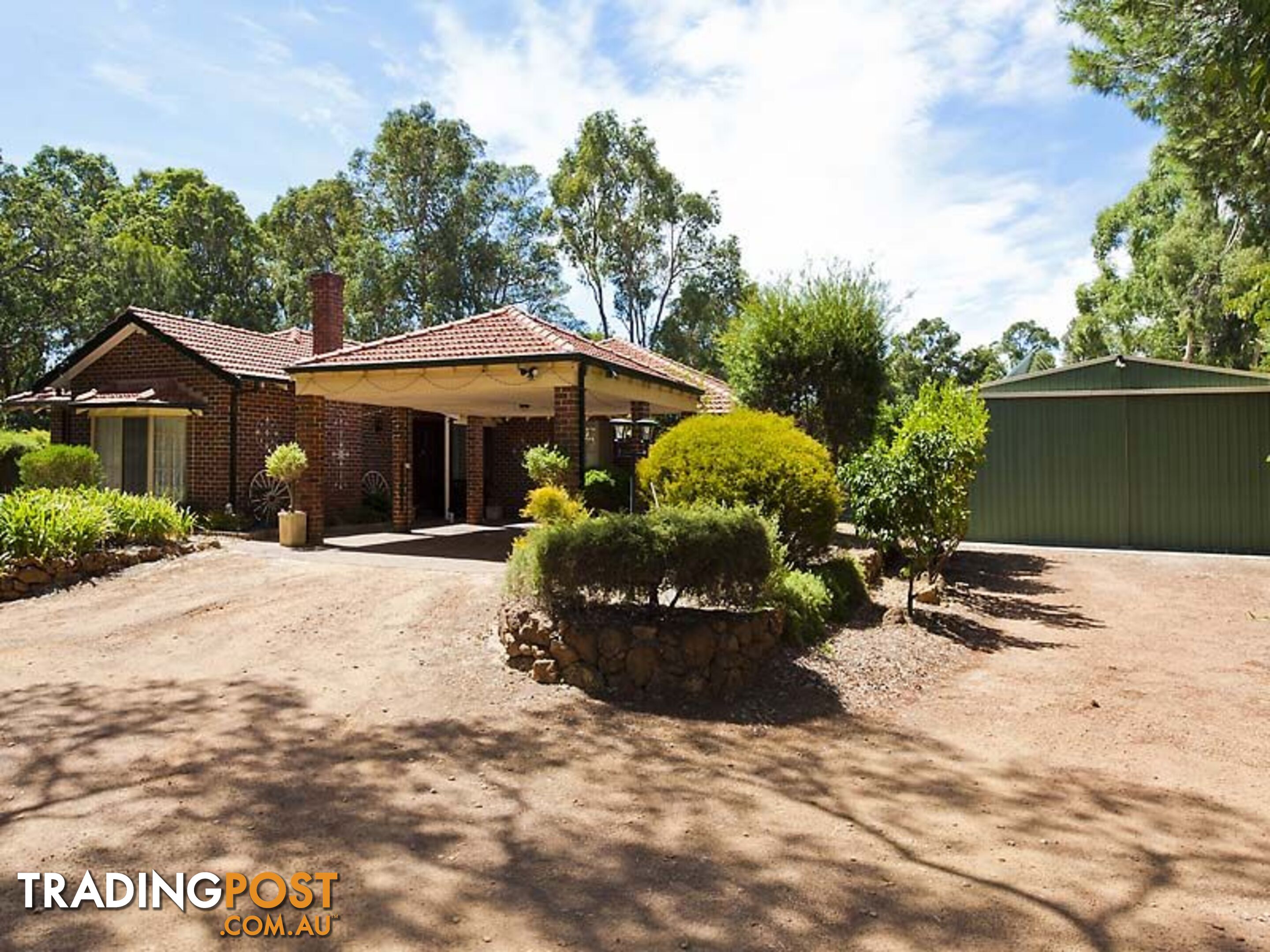 15 Giles Street LESMURDIE WA 6076