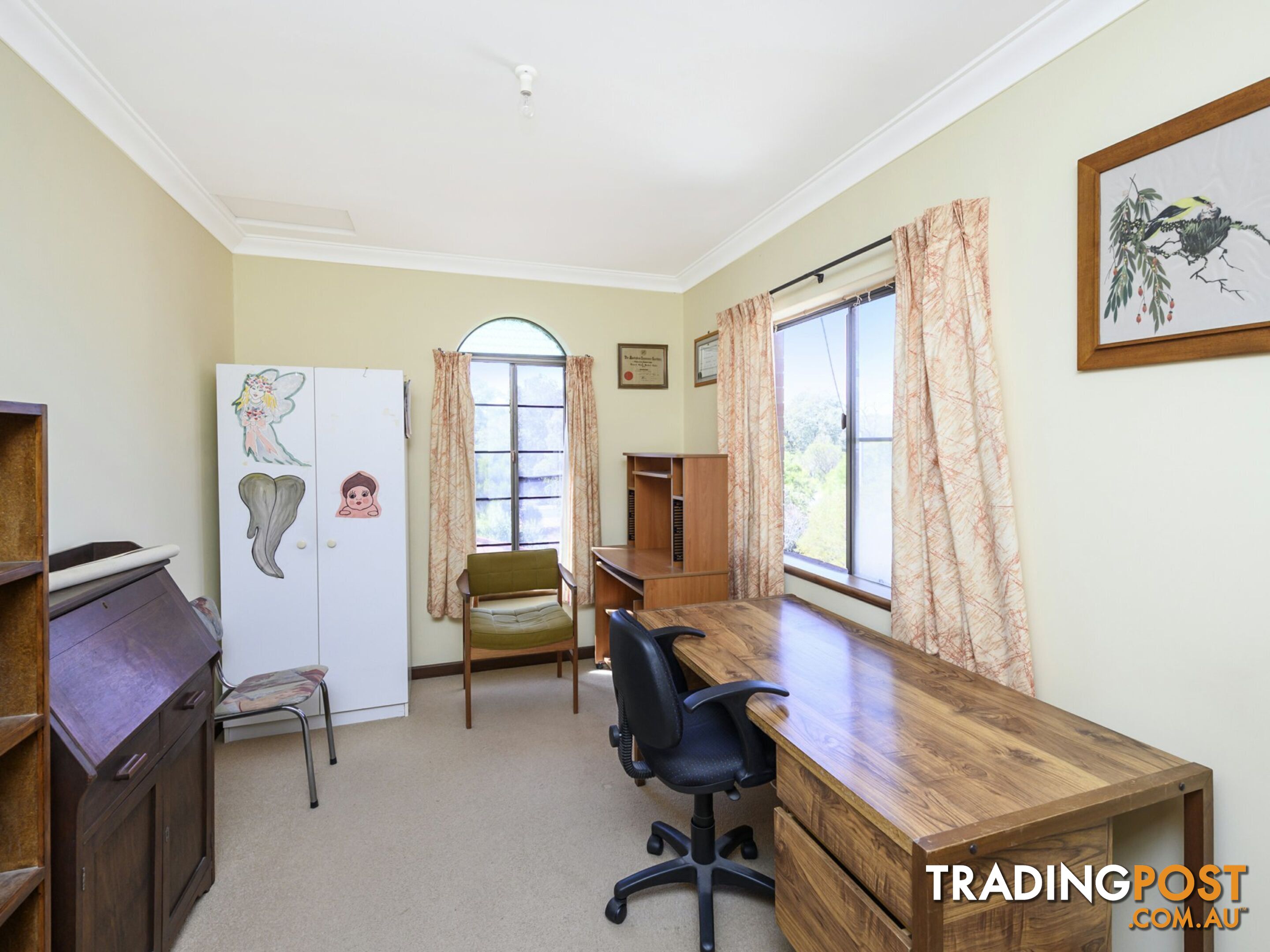 24 Kershaw Avenue LESMURDIE WA 6076