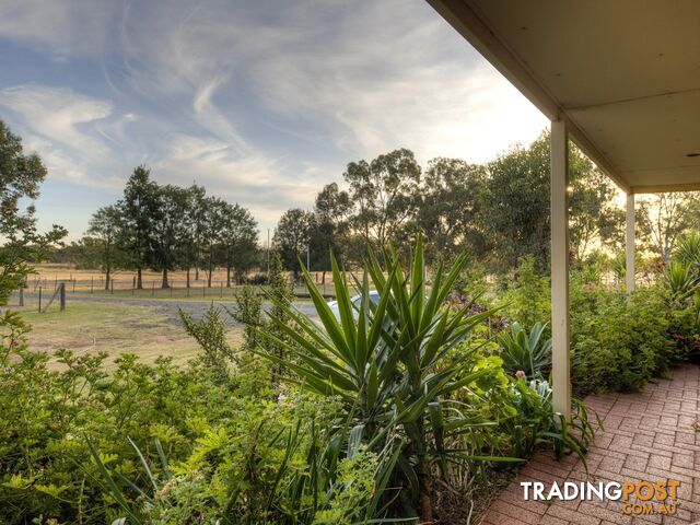 2 Warren Road BULLSBROOK WA 6084