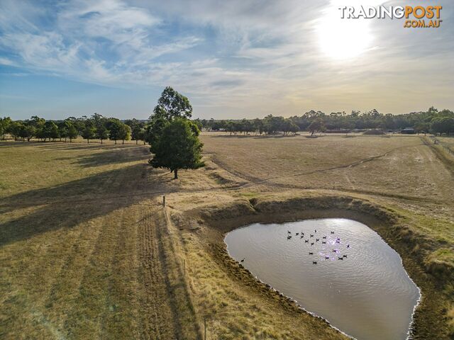 2 Warren Road BULLSBROOK WA 6084