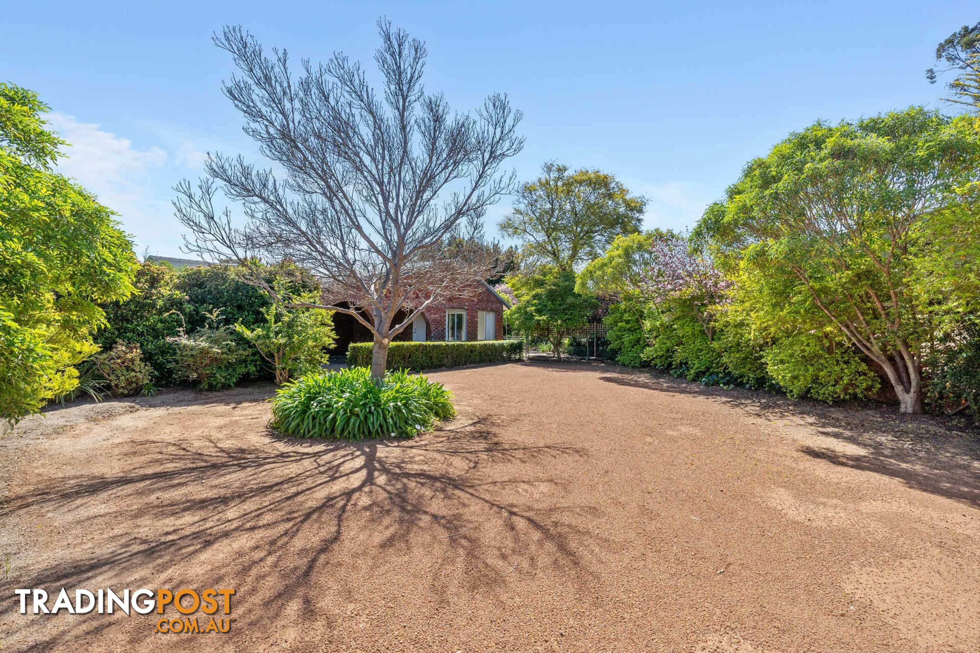 2 Blamire Road KALAMUNDA WA 6076