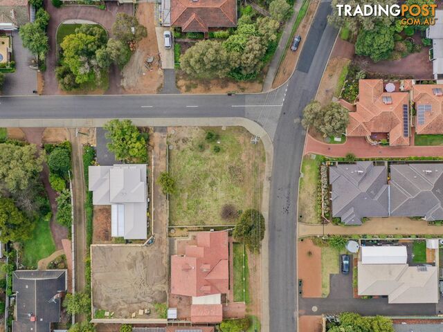 26 Boonooloo Road KALAMUNDA WA 6076