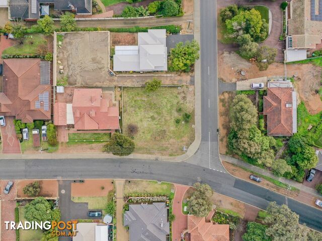 26 Boonooloo Road KALAMUNDA WA 6076