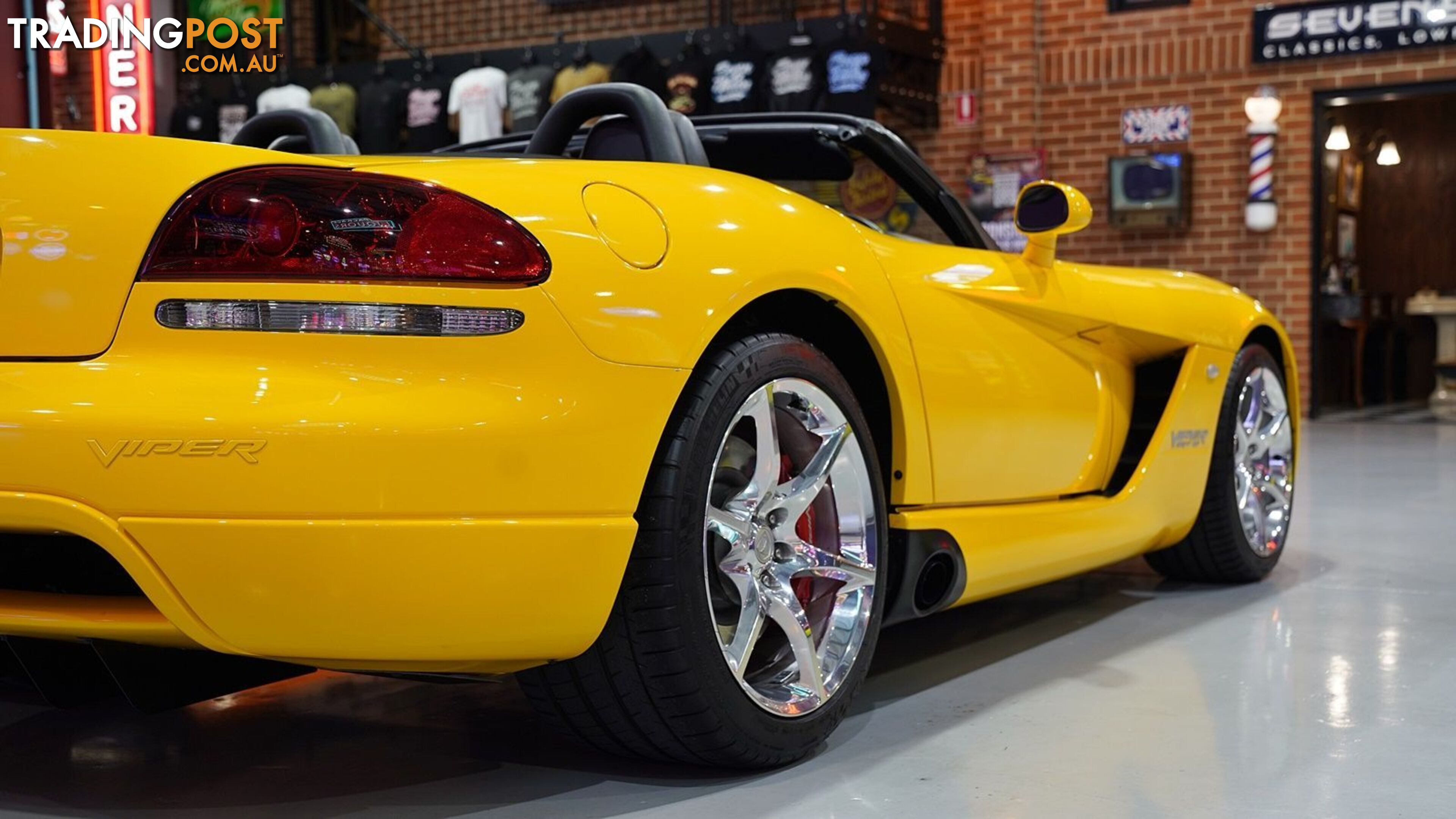 2010 DODGE VIPER SRT10